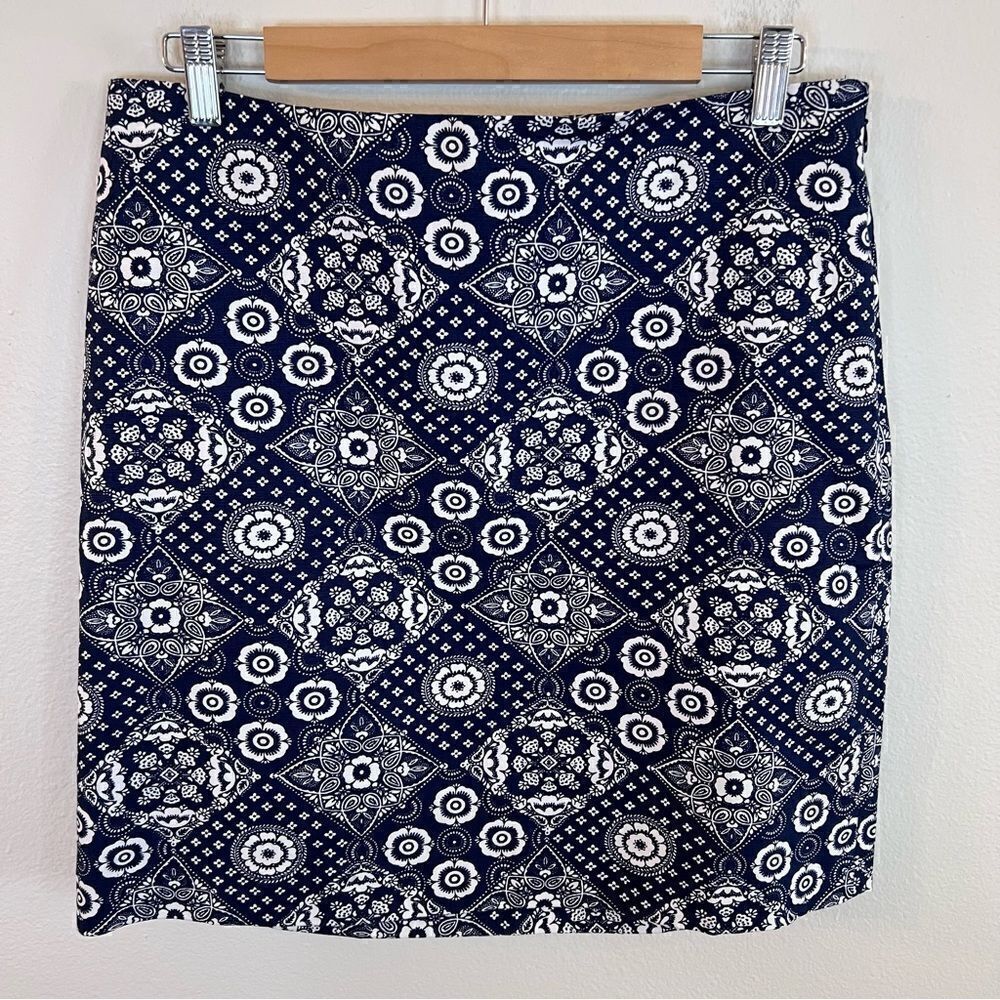 Talbots Skirt Short Length Size 10 Navy And White Lined Side Zip